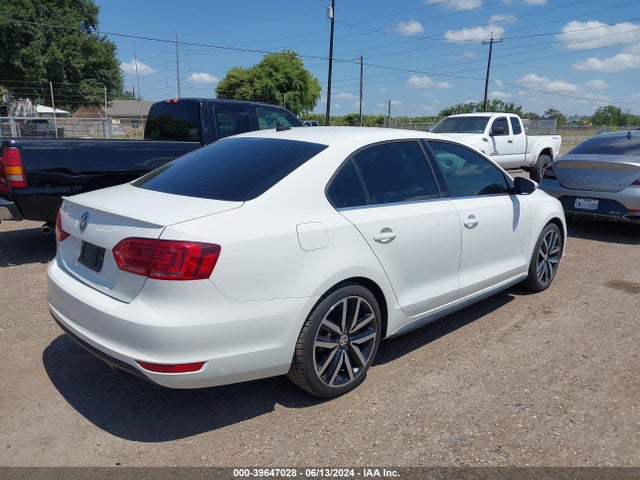 3VW4T7AJ2EM389735 Volkswagen Jetta Gli Autobahn W/nav