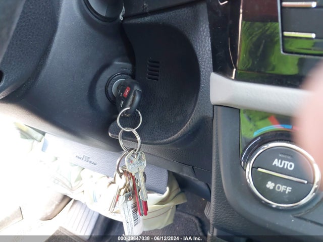 Toyota COROLLA LE 2016 5YFBURHE9GP527603 Image 11