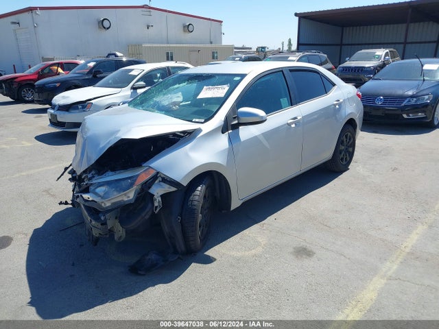 Toyota COROLLA LE 2016 5YFBURHE9GP527603 Image 2