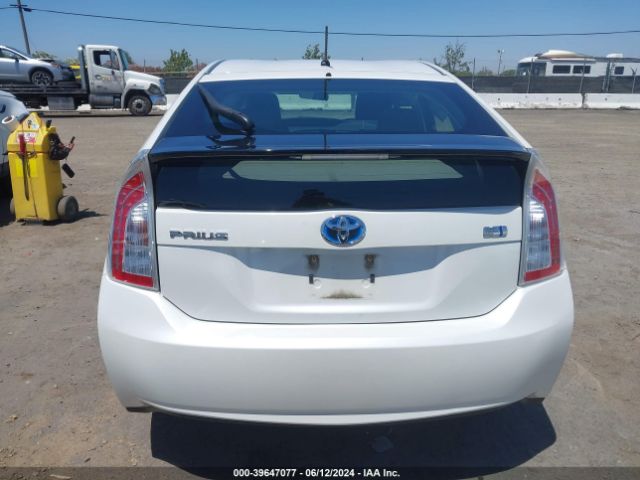 JTDKN3DU7E0384018 Toyota Prius Two