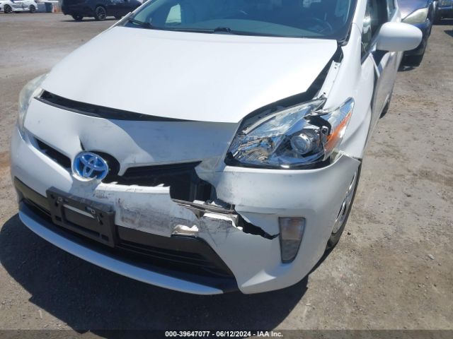 JTDKN3DU7E0384018 Toyota Prius Two
