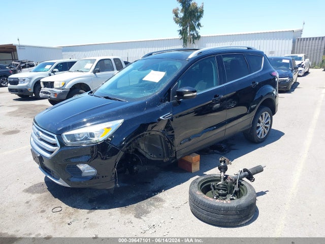 Ford Escape Titanium 2017 1FMCU0J95HUE23994 Image 2