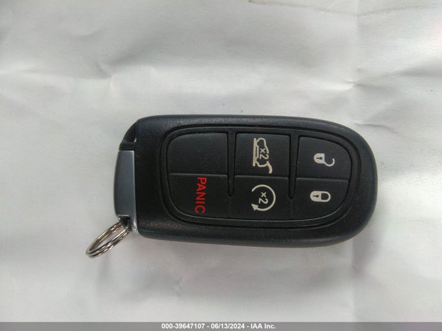 1C4PJMCS1FW764297 Jeep Cherokee Latitude Altitude