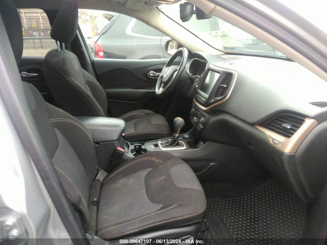 1C4PJMCS1FW764297 Jeep Cherokee Latitude Altitude