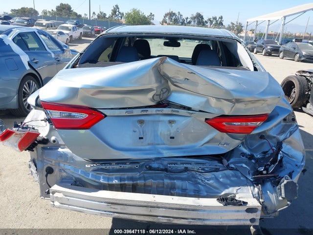 Toyota CAMRY LE 2018 JTNB11HK3J3046452 Image 17