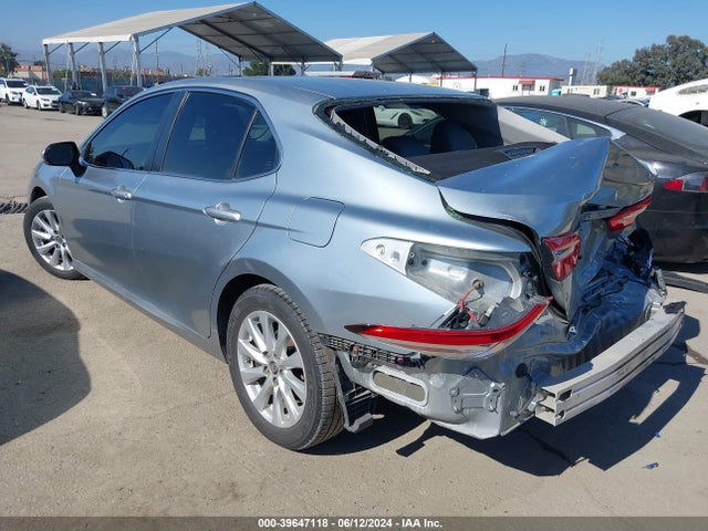 Toyota CAMRY LE 2018 JTNB11HK3J3046452 Image 3