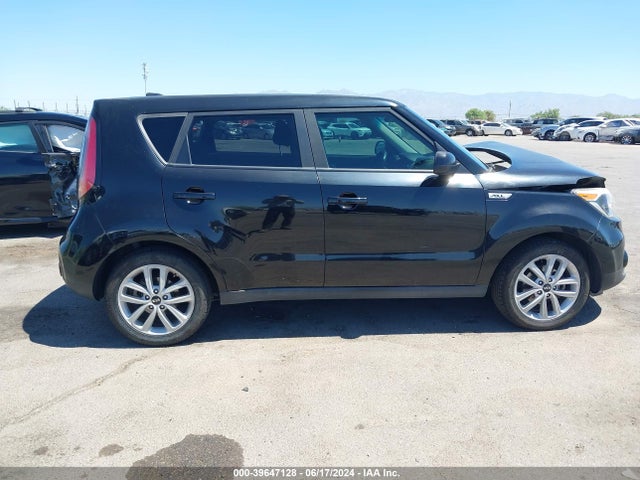 KIA SOUL + 2018 KNDJP3A52J7891171 Image 13