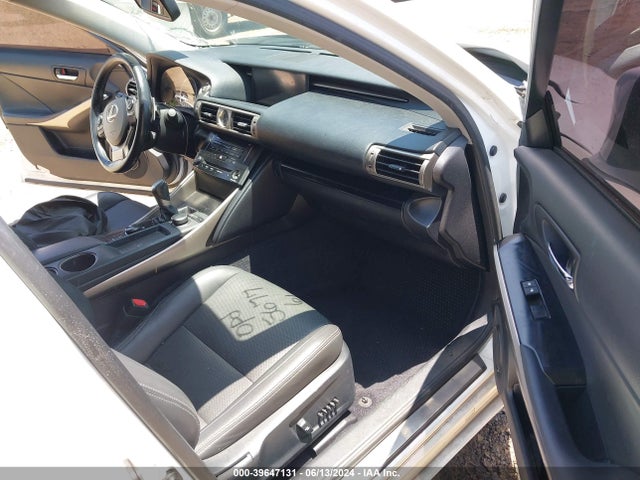 Lexus IS 250 2014 JTHBF1D28E5030820 Image 5