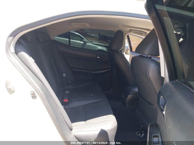 Lexus IS 250 2014 JTHBF1D28E5030820 Image 8