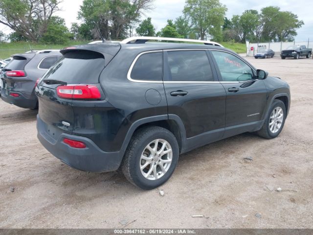 1C4PJLCB4EW323479 Jeep Cherokee Latitude