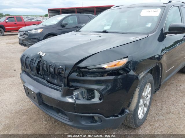 1C4PJLCB4EW323479 Jeep Cherokee Latitude