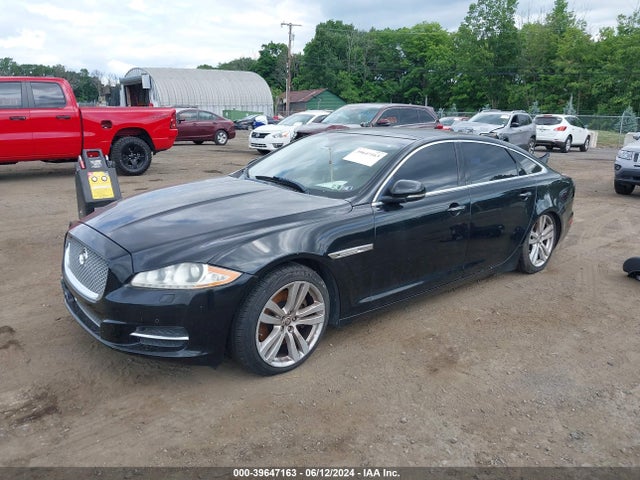 2013 JAGUAR XJ SAJWJ2GD8D8V45318 Photo 1