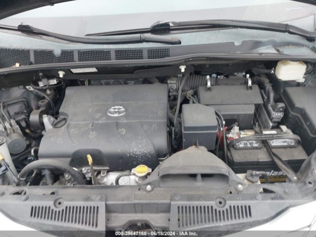 5TDYK3DC1FS543219 Toyota Sienna Limited 7 Passenger