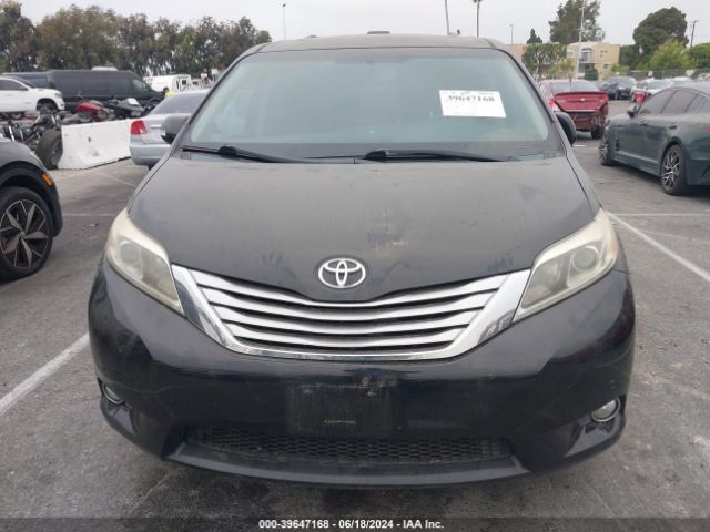 5TDYK3DC1FS543219 Toyota Sienna Limited 7 Passenger