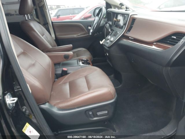 5TDYK3DC1FS543219 Toyota Sienna Limited 7 Passenger