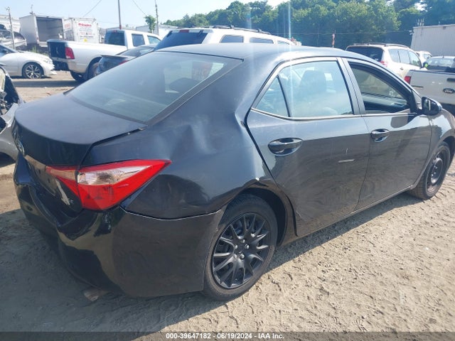 Toyota COROLLA LE 2018 2T1BURHE1JC975213 Image 4