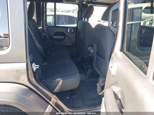 1C4HJXDG7LW261515 Jeep Wrangler Unlimited Sport S 4x4