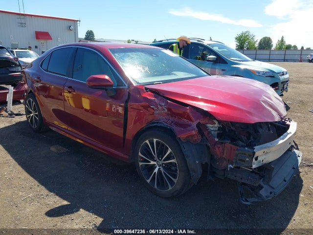 Toyota CAMRY SE 2018 4T1B11HKXJU674311 zdjęcie główne