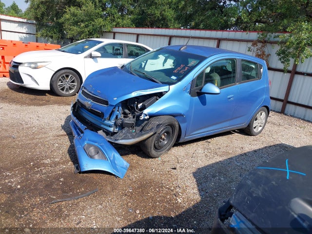 Chevrolet Spark Ls Cvt 2015 KL8CB6S90FC741870 Image 2