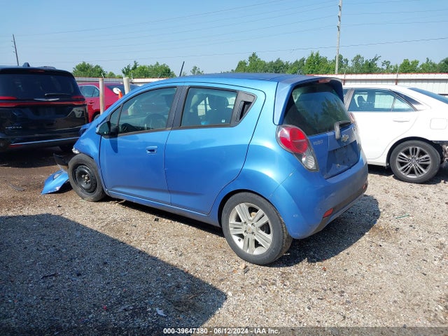 Chevrolet Spark Ls Cvt 2015 KL8CB6S90FC741870 Image 3