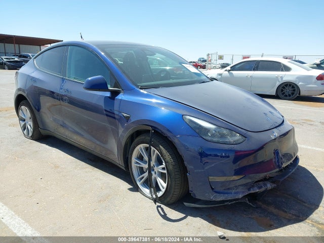 2024 TESLA MODEL Y 7SAYGDEE5RA267465 Photo 0