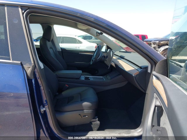 2024 TESLA MODEL Y 7SAYGDEE5RA267465 Photo 4
