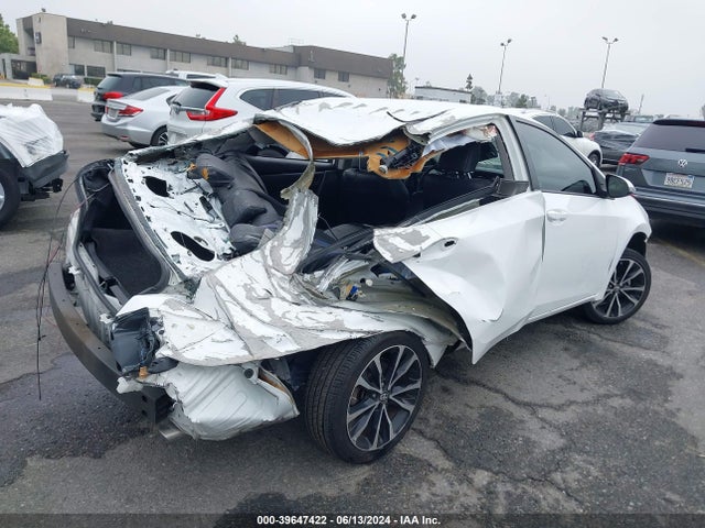 Toyota COROLLA SE 2017 5YFBURHE3HP710870 Image 4