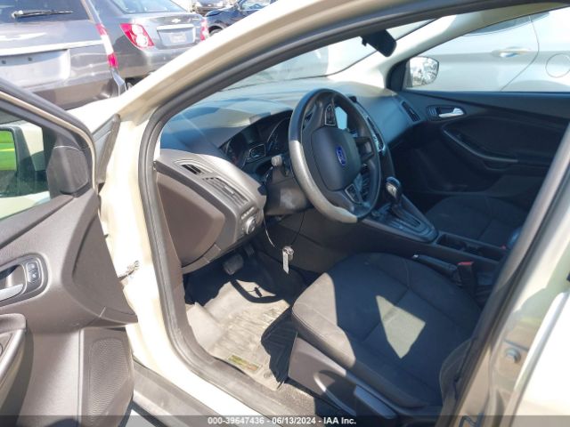 1FADP3M29HL328382 Ford FOCUS SEL