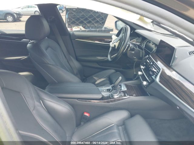 WBAJA7C53KWW18900 BMW 530i Xdrive
