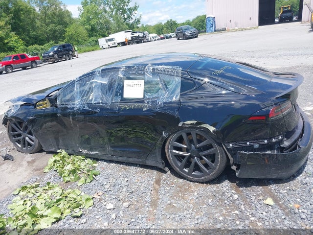 Tesla Model S Plaid 2022 5YJSA1E63NF490242 Image 13