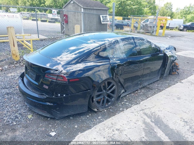 Tesla Model S Plaid 2022 5YJSA1E63NF490242 Image 4