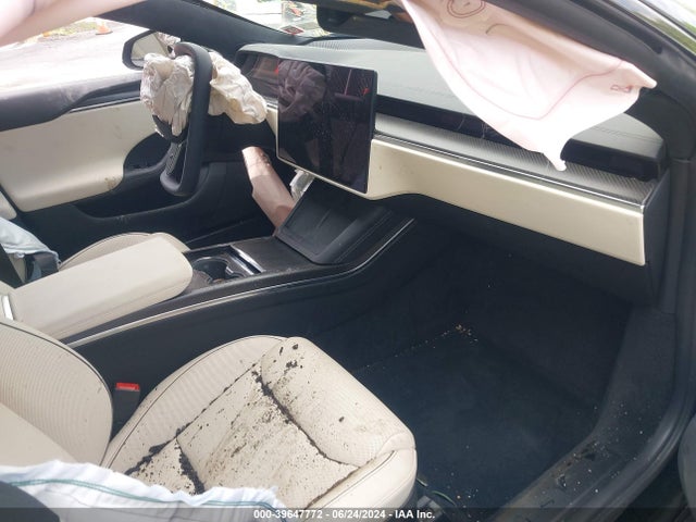 Tesla Model S Plaid 2022 5YJSA1E63NF490242 Image 5