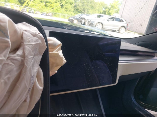 Tesla Model S Plaid 2022 5YJSA1E63NF490242 Image 7