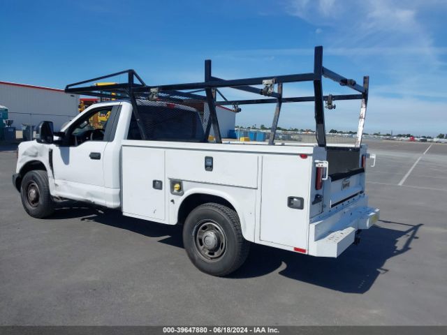 1FDBF3A65JEC48241 Ford F-350 Xl
