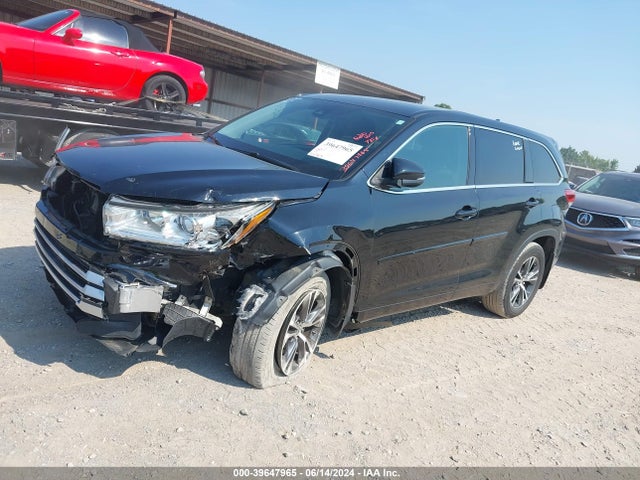 Toyota Highlander Le Plus 2017 5TDBZRFH9HS380836 Image 2