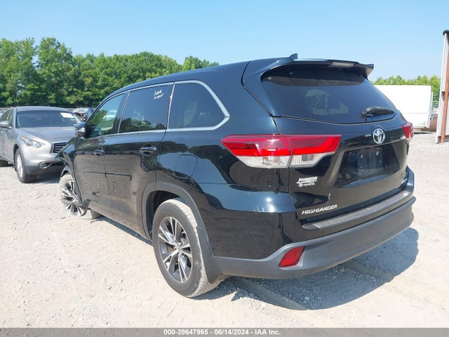 Toyota Highlander Le Plus 2017 5TDBZRFH9HS380836 Image 3