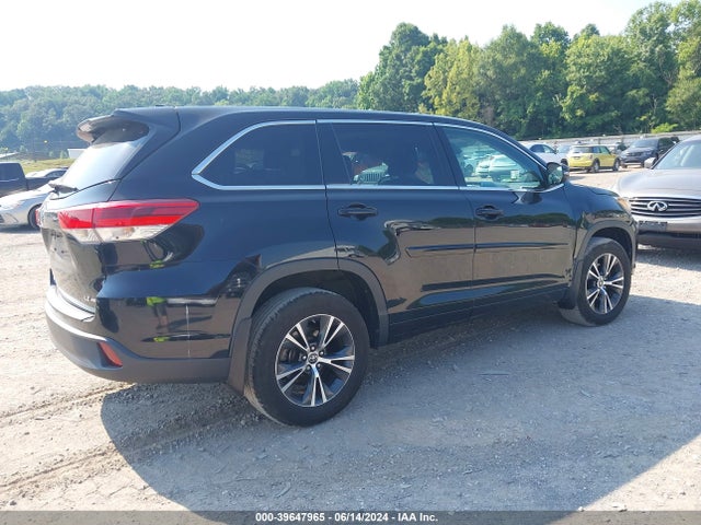 Toyota Highlander Le Plus 2017 5TDBZRFH9HS380836 Image 4