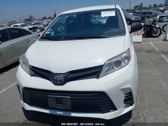 Toyota Sienna L 7 Passenger 2019 5TDZZ3DC0KS971972 Image 12
