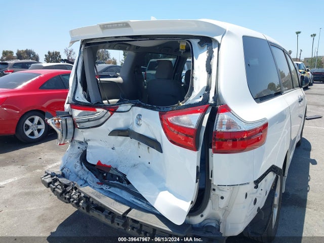Toyota Sienna L 7 Passenger 2019 5TDZZ3DC0KS971972 Image 16