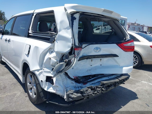 Toyota Sienna L 7 Passenger 2019 5TDZZ3DC0KS971972 Image 6