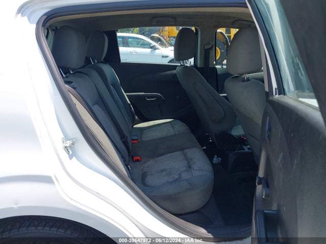 Chevrolet Sonic Lt Auto 2017 1G1JG6SH5H4166968 Image 8