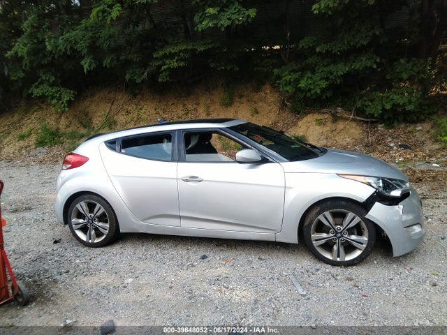 Hyundai Veloster Value Edition 2017 KMHTC6AD5HU324263 Image 12