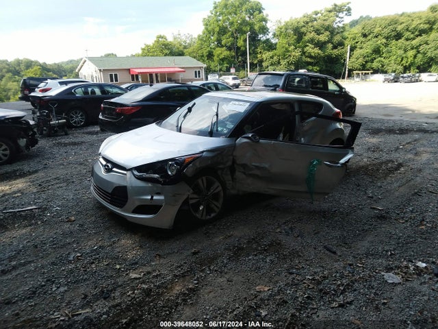 Hyundai Veloster Value Edition 2017 KMHTC6AD5HU324263 Image 2
