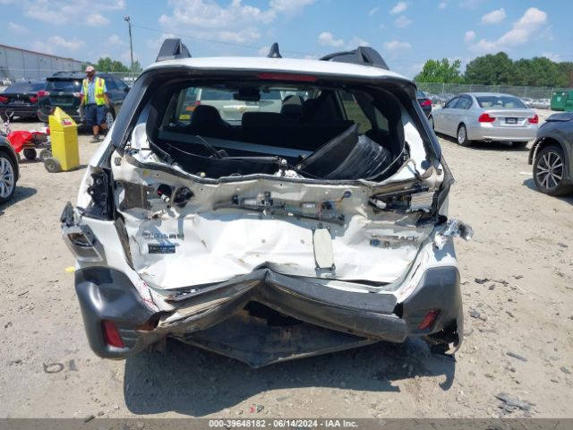 4S4BTAEC8L3121561 Subaru Outback Premium