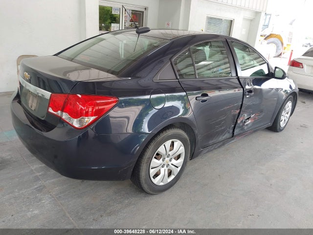 Chevrolet Cruze Ls Auto 2015 1G1PA5SH0F7226964 Image 4