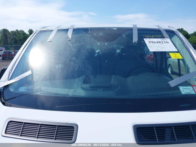 1FMZK1ZM7HKA97867 Ford Transit-150 Xl