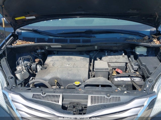 Toyota Sienna Xle 7 Passenger 2015 5TDDK3DC5FS105141 Image 10