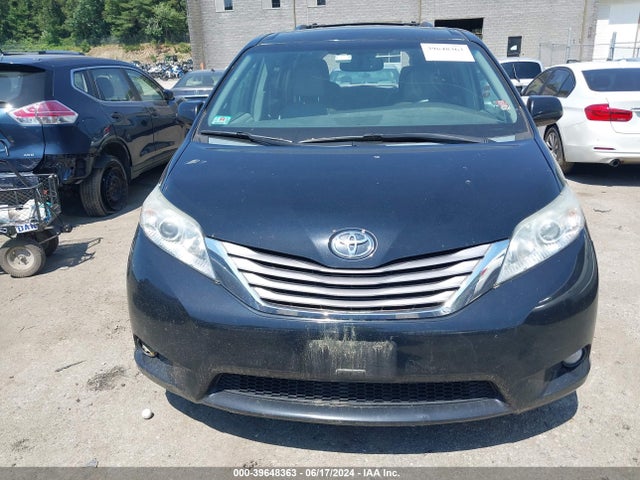 Toyota Sienna Xle 7 Passenger 2015 5TDDK3DC5FS105141 Image 11