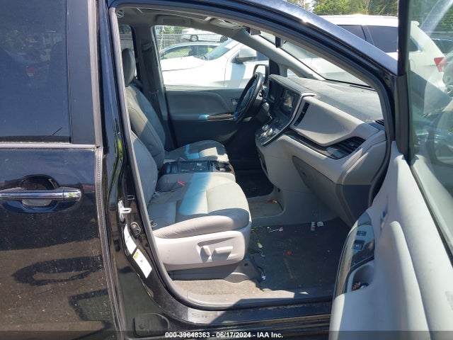 Toyota Sienna Xle 7 Passenger 2015 5TDDK3DC5FS105141 Image 5