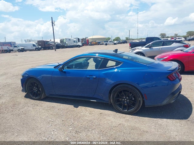 Ford Mustang Ecoboost Fastback 2024 1FA6P8THXR5106290 Image 14